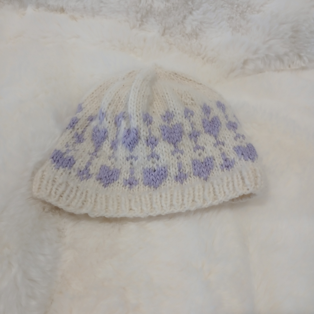 Hand-Knit Coquette Heart Beanie - Cream & Lilac Purple - Soft Girl Style
